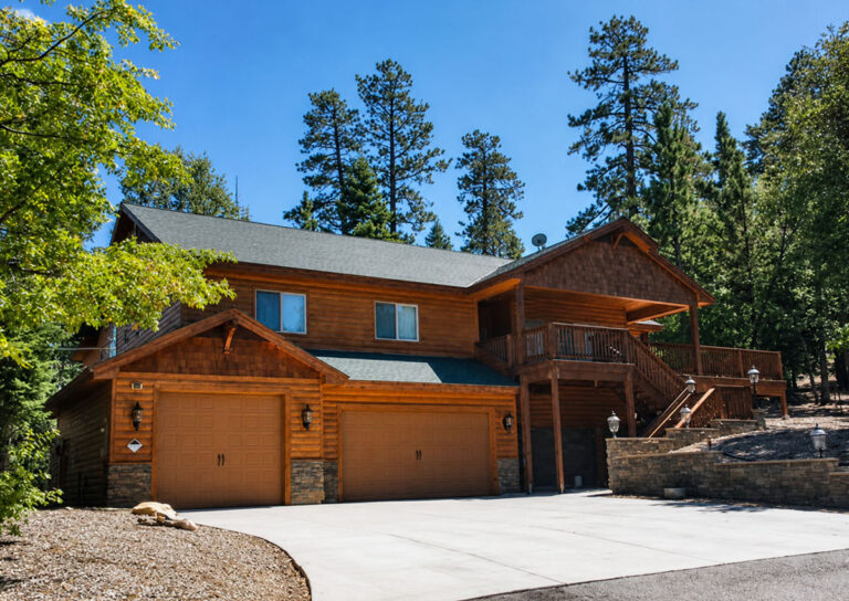 2836 residential mountain home front